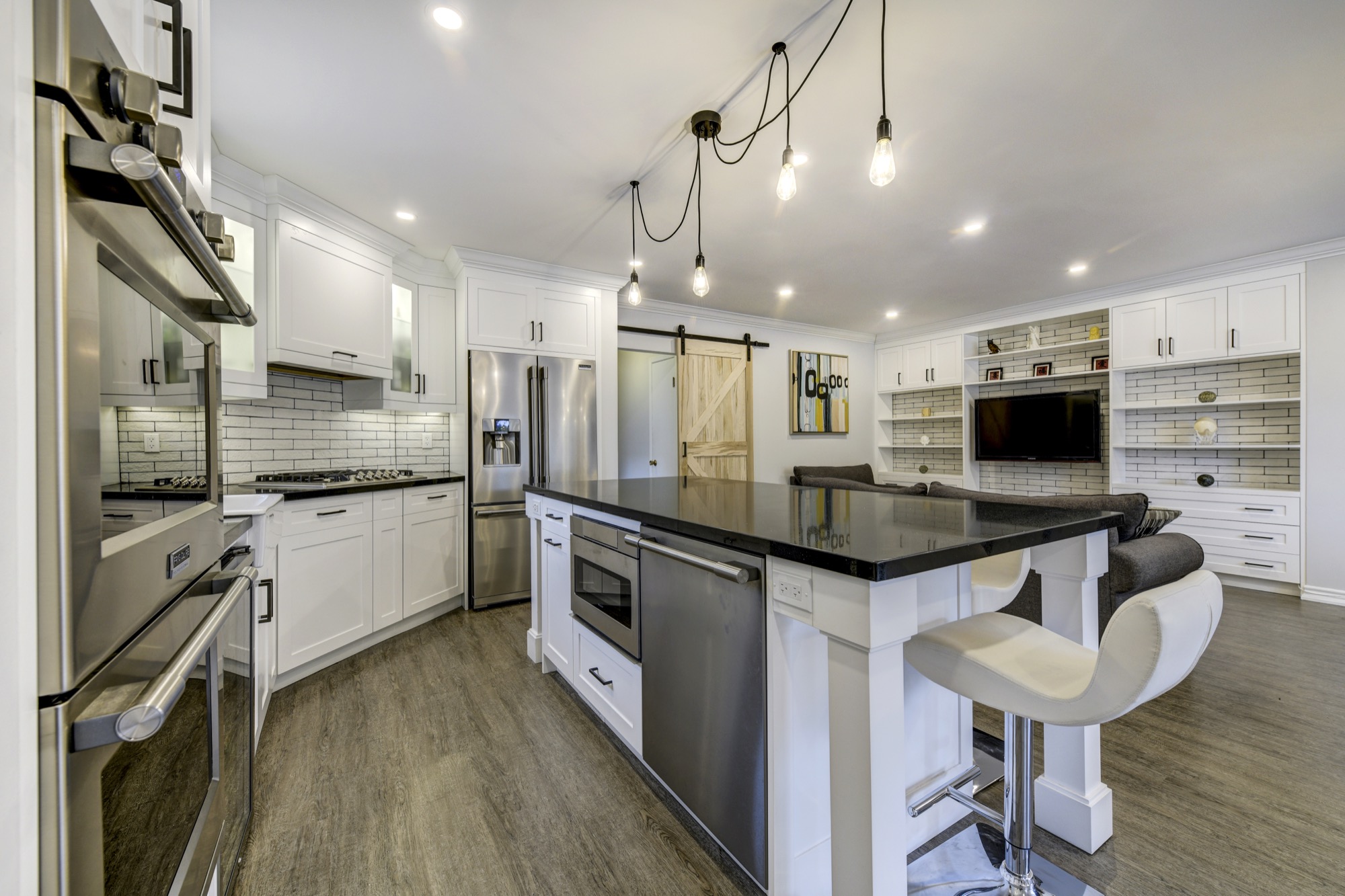 Kitchen remodeling finished project Sonmore Dr