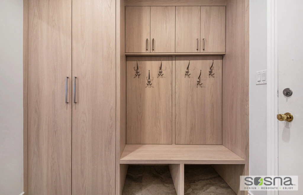 Best Mudroom Storage Solution Mudroom Closet With Hangers And Bench