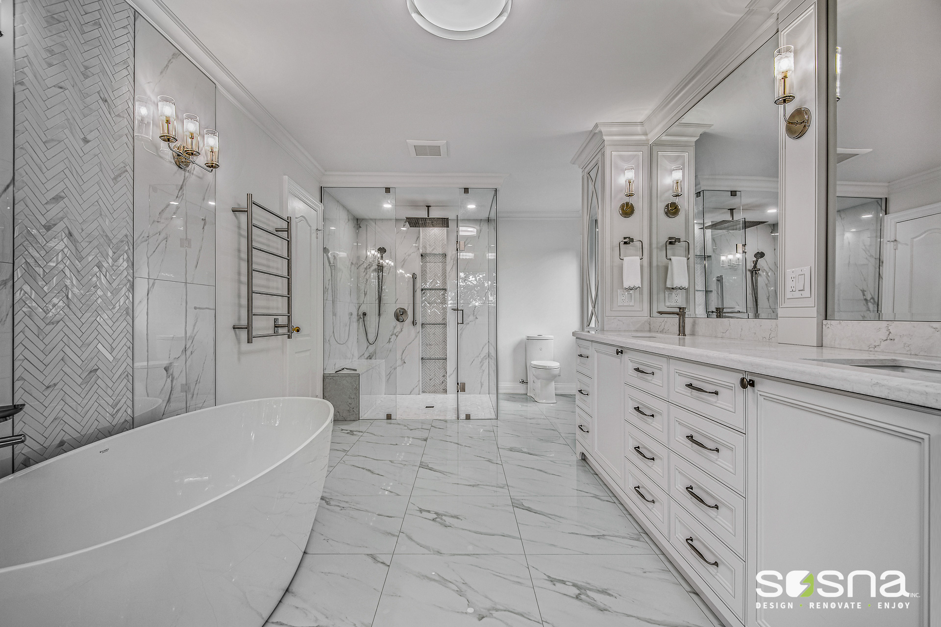 02_290-Westbridge-BathRooms_After