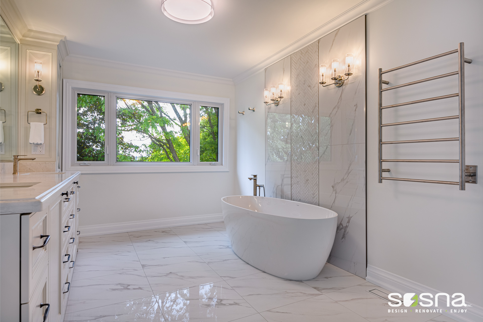 08_290-Westbridge-BathRooms_After