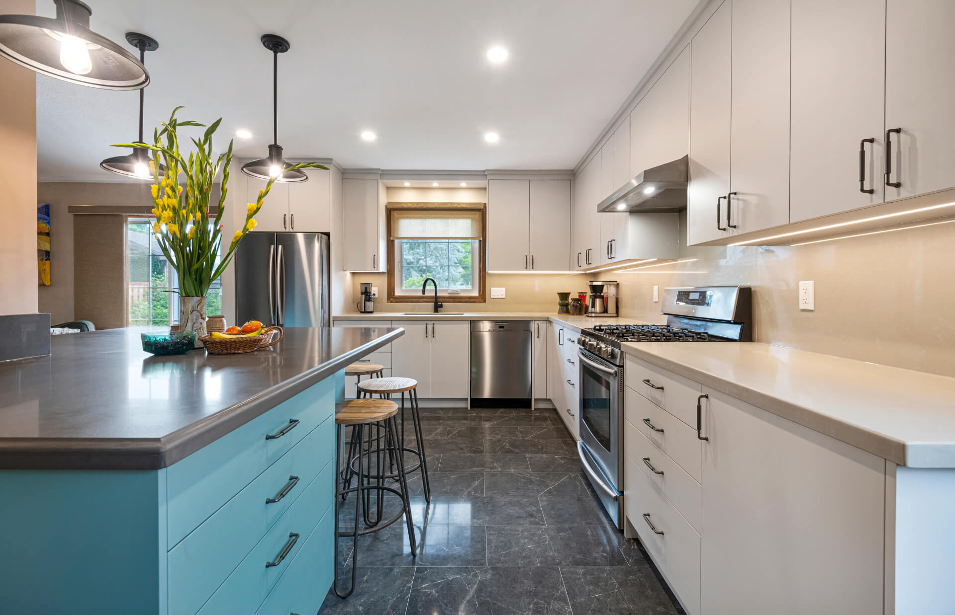 08_3664-Autumnleaf_After_optimized