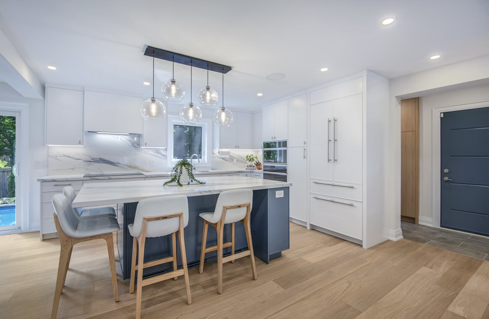 Kitchen Island Seating