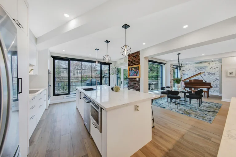 sosna-web-bright-open-kitchen