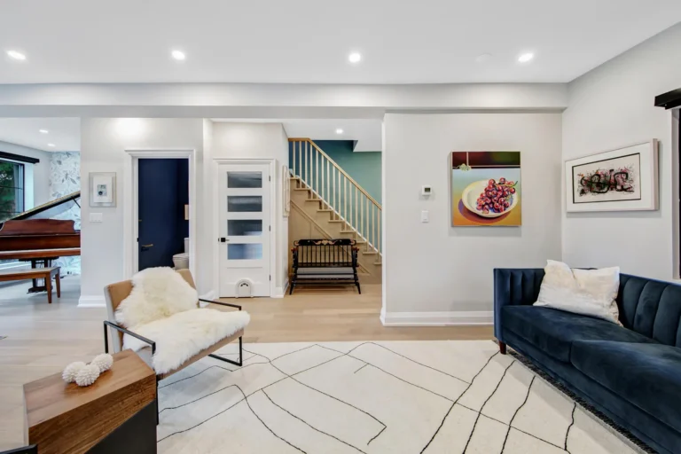 sosna-web-bright-open-main-floor