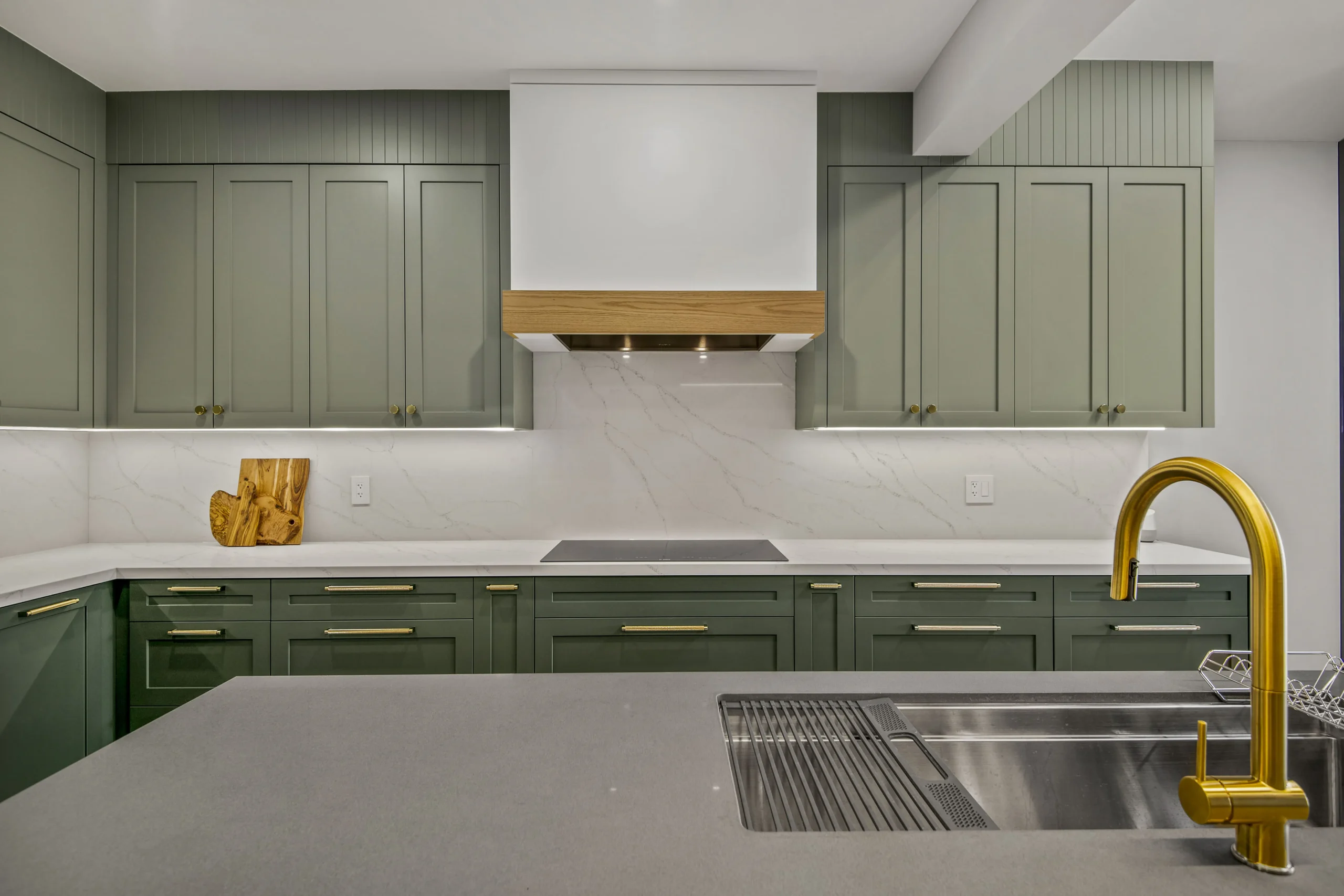 replace or reface kitchen cabinets